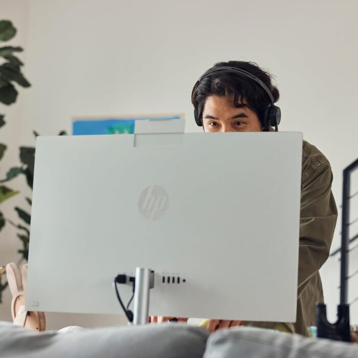 HP All-in-One 27-CR0155NH-Core i7 1355U, 8GB Ram, 512GB SSD, FreeDOS, 27-inch FHD Touch Screen, Jet Black (A99BNEA)